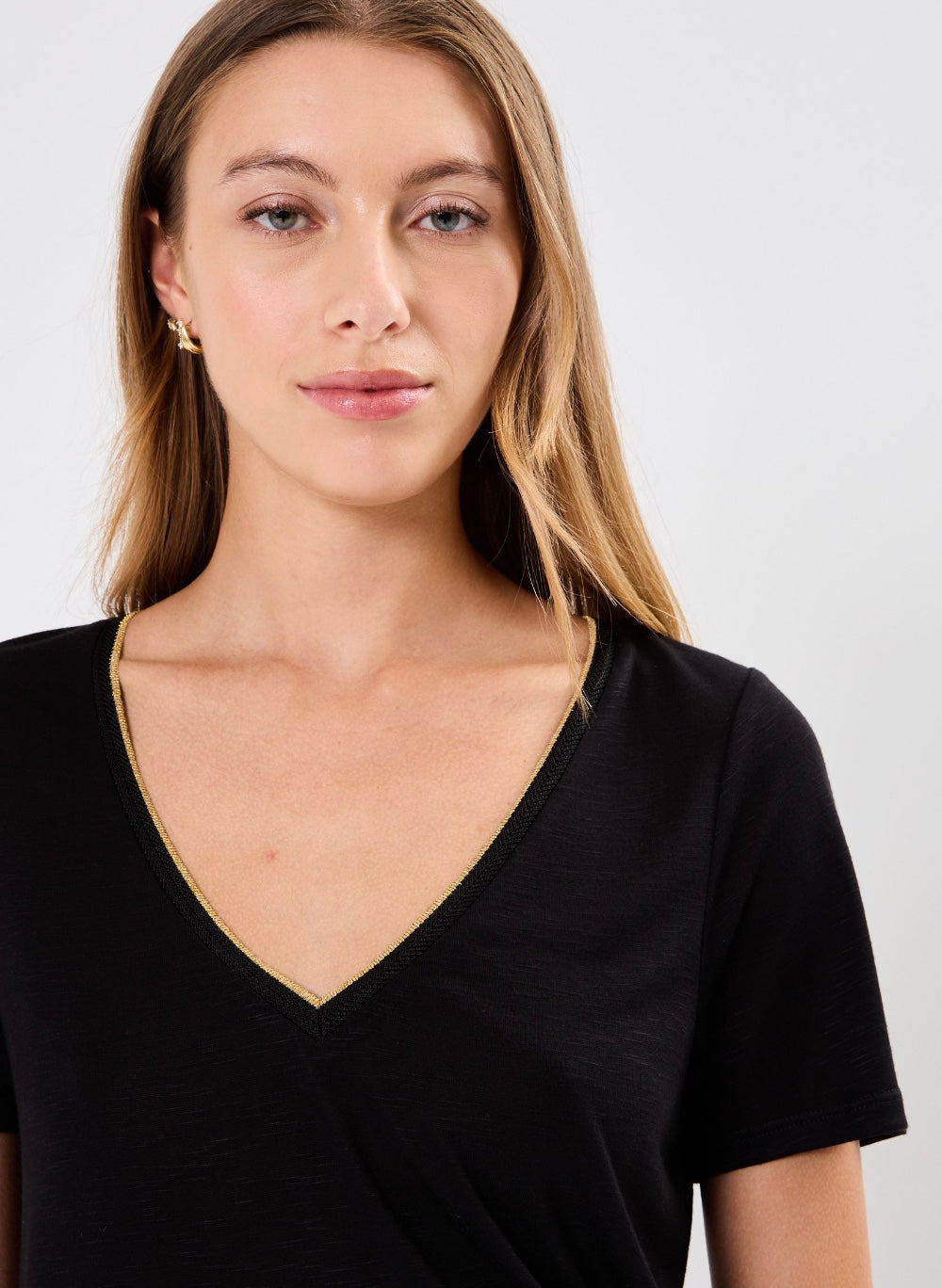 Top en pico con detalle VINOEL de VILA Clothes