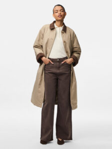 gabardina beige