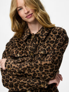 chaqueta leopardo