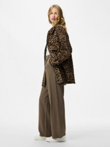 chaqueta leopardo