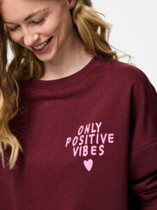 sudadera granate
